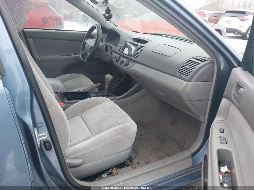 2004 Toyota Camry Le VIN: 4T1BE32K44U822871 Lot: 43964998