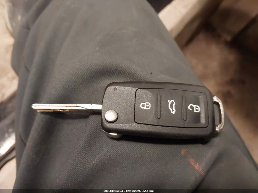 2012 Volkswagen Passat 2.0L Tdi Se VIN: 1VWBN7A36CC096308 Lot: 43965024