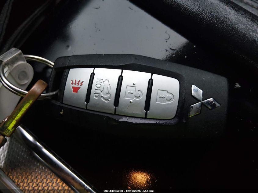 2022 Mitsubishi Outlander Sel 2.5 S-Awc/Sel Launch Edition S-Awc/Sel Special Edition S-Awc VIN: JA4J4VA89NZ085749 Lot: 43965060