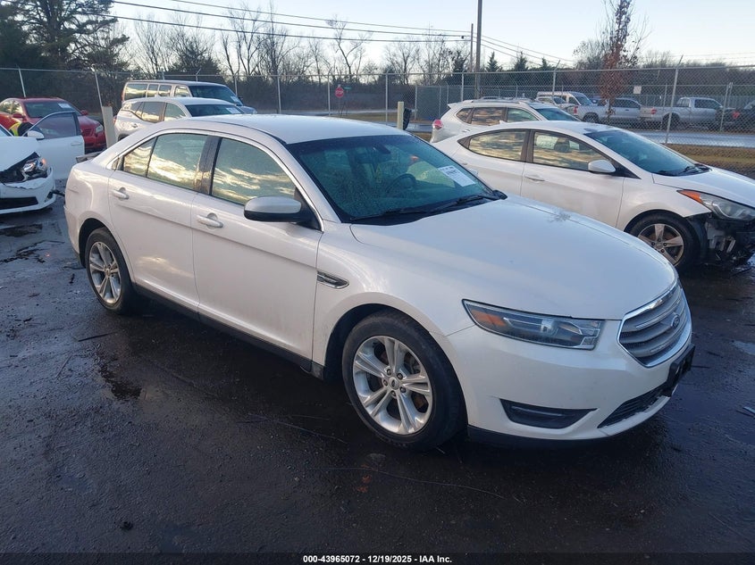 FORD TAURUS 2016. Lot# 43965072. VIN 1FAHP2H80GG142313. Photo 1