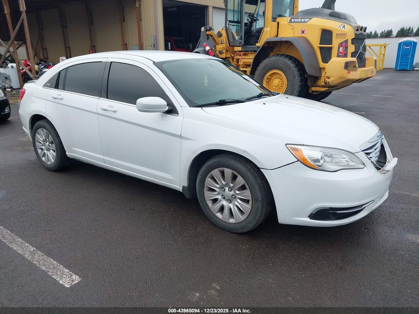 1C3CCBAB6EN146689 2014 Chrysler 200 Lx auction photo 1