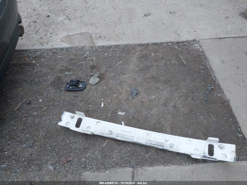 2001 Lexus Is 300 VIN: JTHBD182X10008096 Lot: 43965110