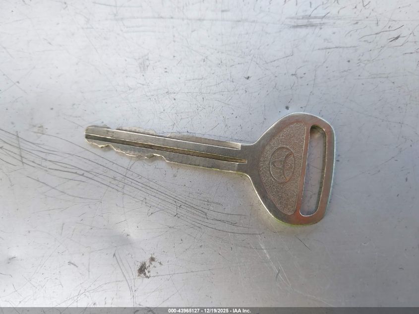 2007 Toyota Yaris S VIN: JTDBT923171072812 Lot: 43965127