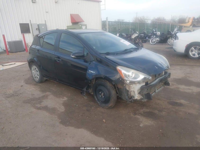2016 Toyota Prius C Two