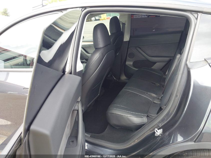 2024 Tesla Model Y Performance Dual Motor All-Wheel Drive VIN: 7SAYGDEF4RF086532 Lot: 43965168