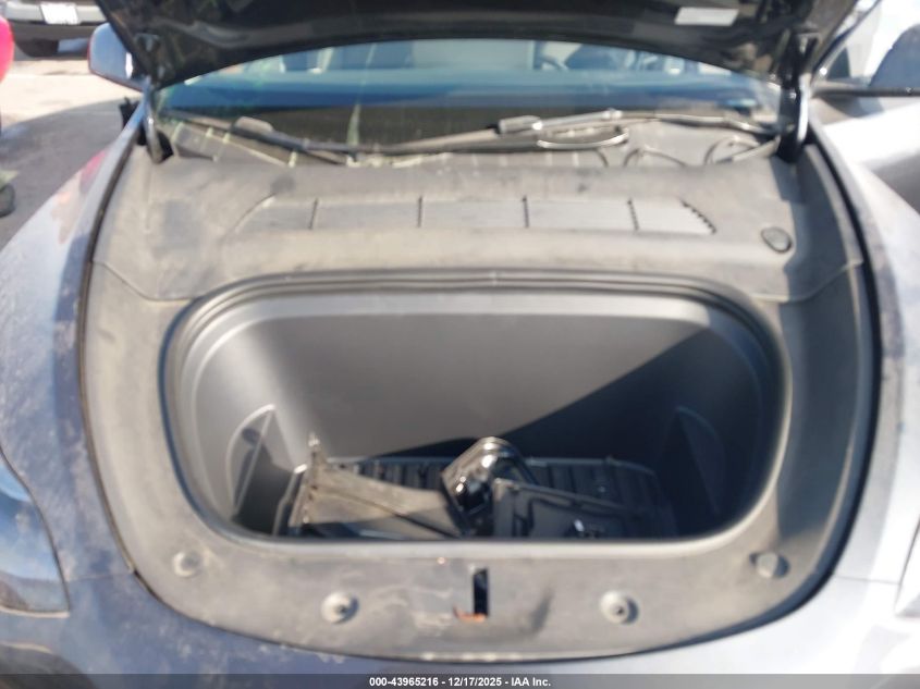 2024 Tesla Model Y Long Range Dual Motor All-Wheel Drive VIN: 7SAYGDEE8RA233519 Lot: 43965216