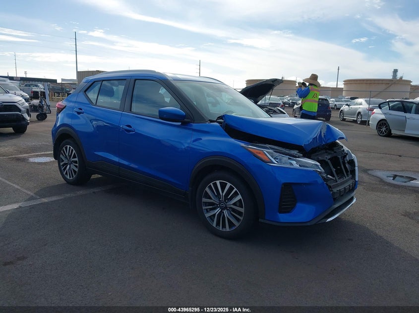 2023 Nissan Kicks Sv Xtronic Cvt