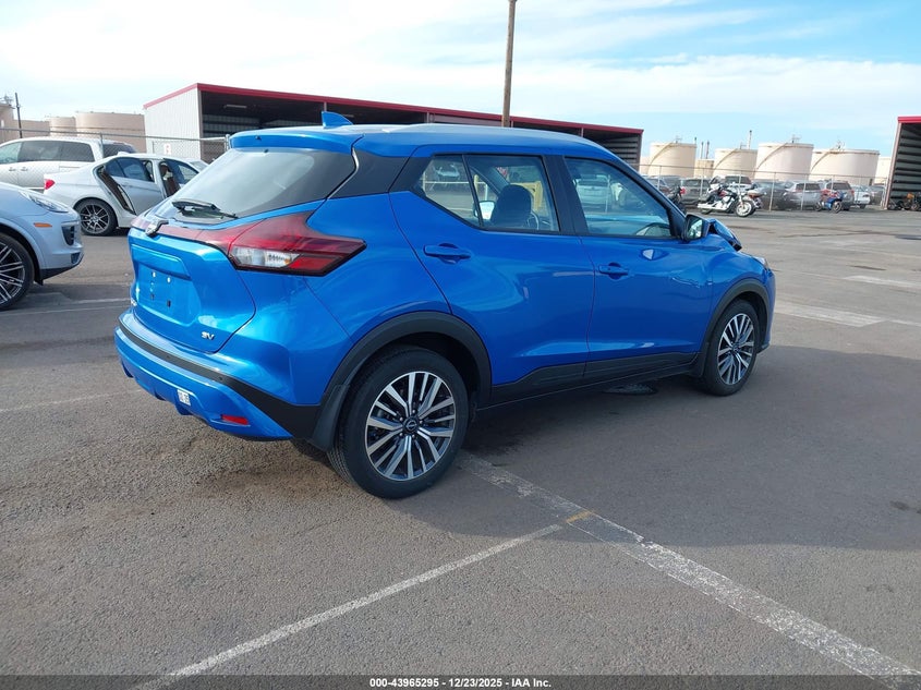 2023 Nissan Kicks Sv Xtronic Cvt