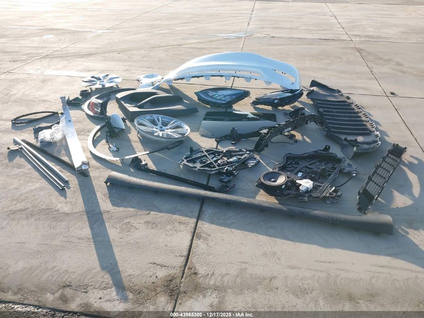 2023 Tesla Model Y Awd/Long Range Dual Motor All-Wheel Drive VIN: 7SAYGDEE2PA123417 Lot: 43965300