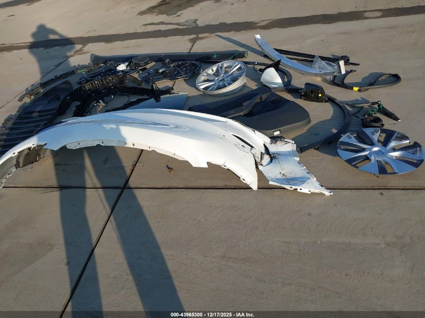 2023 Tesla Model Y Awd/Long Range Dual Motor All-Wheel Drive VIN: 7SAYGDEE2PA123417 Lot: 43965300