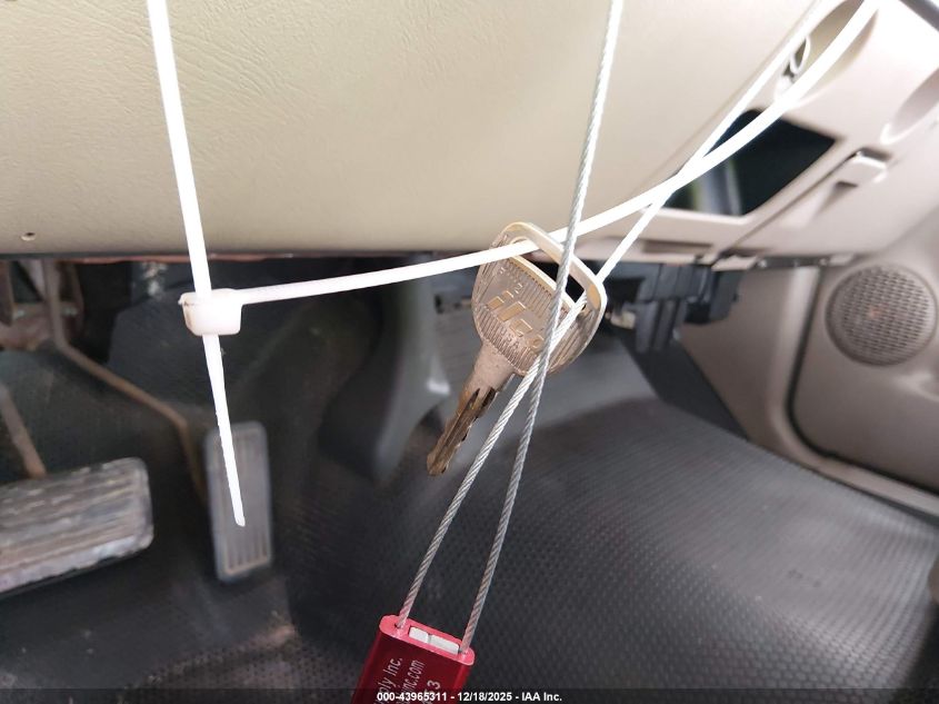 2004 Chevrolet Silverado 1500 Work Truck VIN: 1GCEC19XX4Z123809 Lot: 43965311