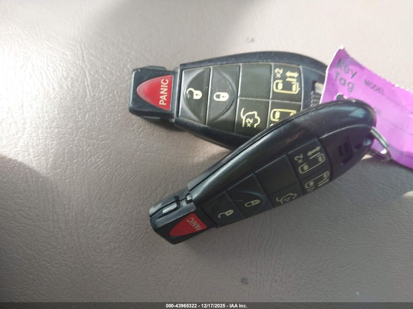 2016 Chrysler Town & Country Touring VIN: 2C4RC1BG0GR245301 Lot: 43965322