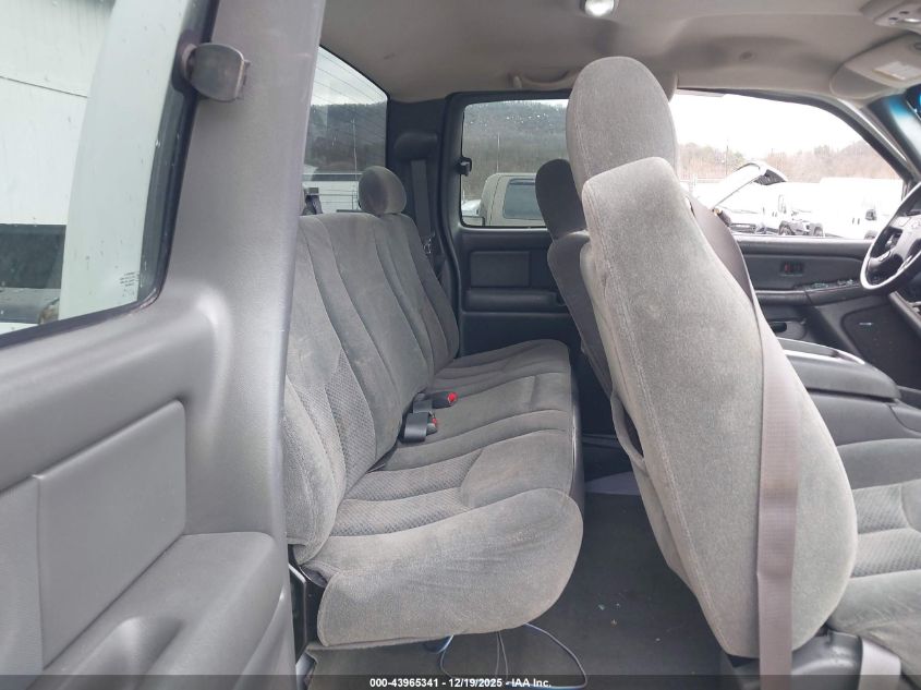 2004 Chevrolet Silverado 1500 Z71 VIN: 2GCEK19T241289301 Lot: 43965341