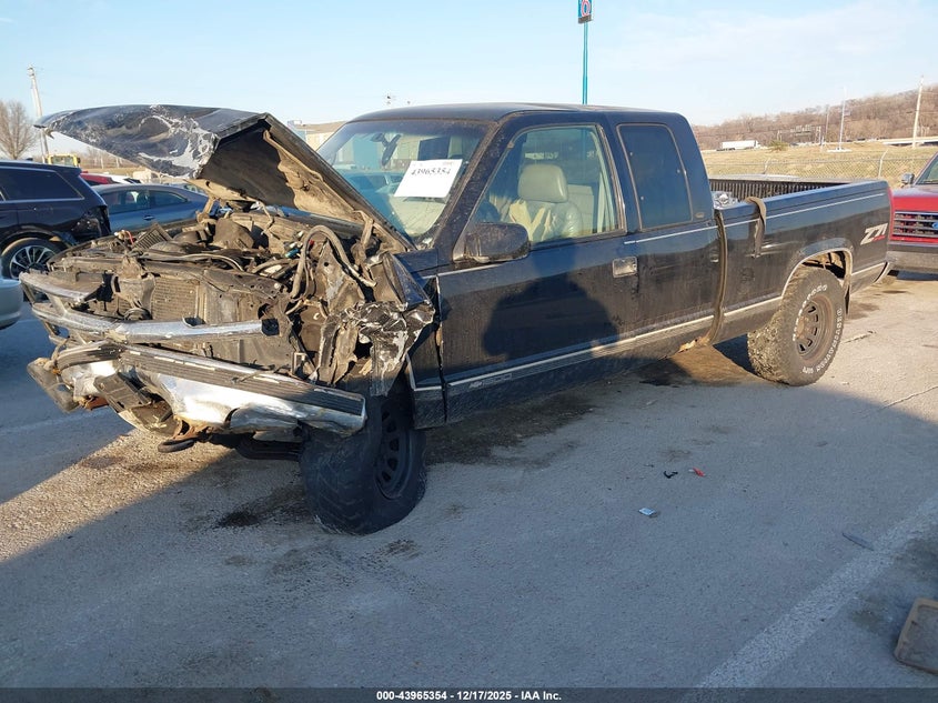 1998 CHEVROLET K1500 auction photo 2