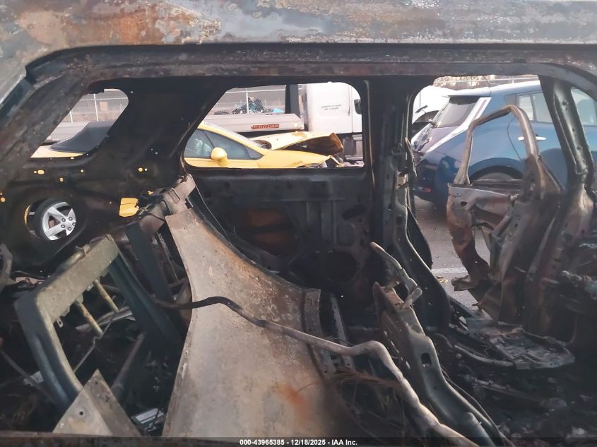 2017 Ford Explorer Xlt VIN: 1FM5K7D88HGB27778 Lot: 43965385