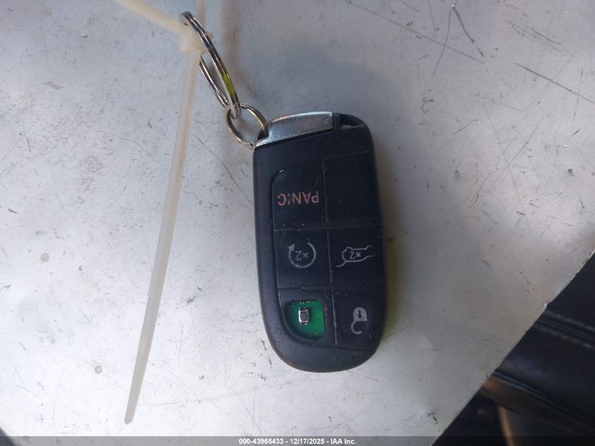 2014 Jeep Grand Cherokee Overland VIN: 1C4RJECG2EC364520 Lot: 43965433