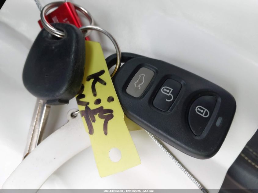 2014 Kia Soul + VIN: KNDJP3A55E7062570 Lot: 43965438