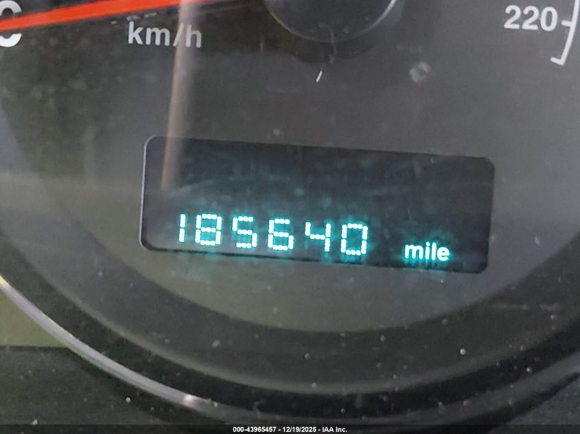 2005 Jeep Grand Cherokee Laredo VIN: 1J4GR48K55C697411 Lot: 43965457