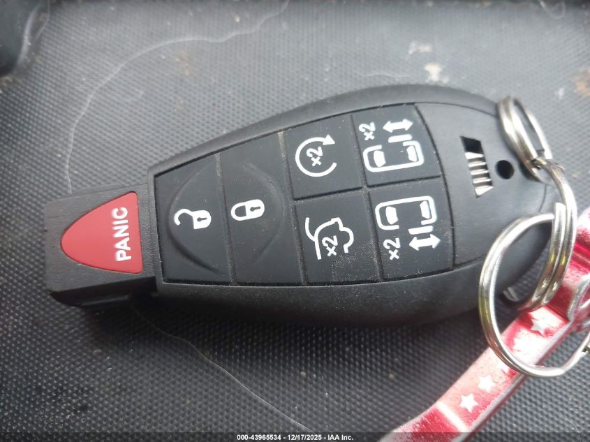 2011 Chrysler Town & Country Touring-L VIN: 2A4RR8DG0BR631109 Lot: 43965534