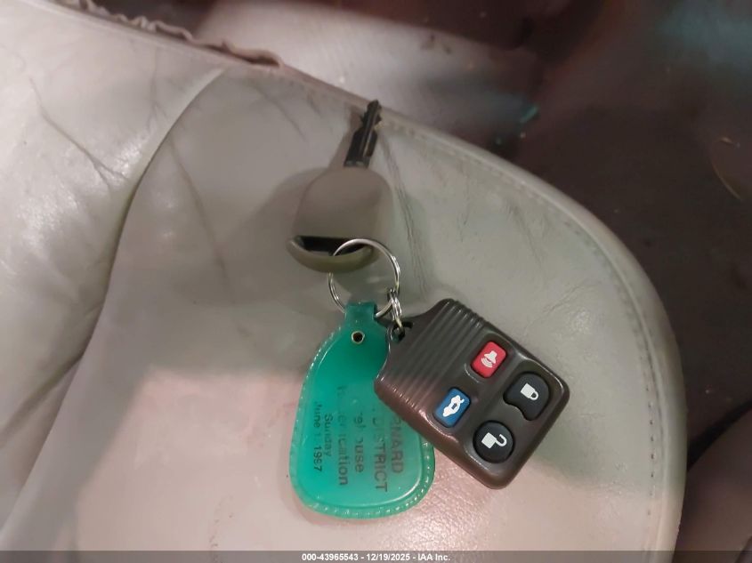 2003 Ford Crown Victoria Lx VIN: 2FAFP74W93X154960 Lot: 43965543