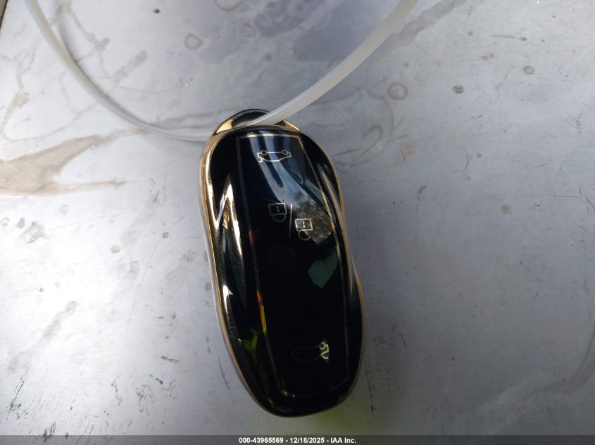 2014 Tesla Model S P85 VIN: 5YJSA1H16EFP56370 Lot: 43965569