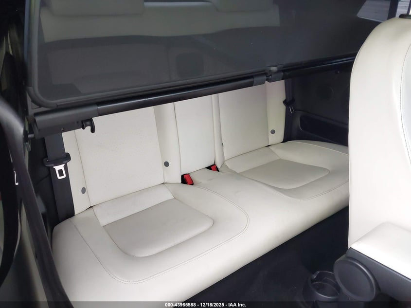 3VWRW3AL7AM002890 2010 VOLKSWAGEN BEETLE photo no. 8