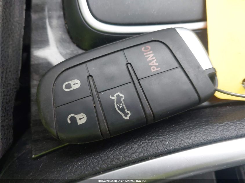 2016 Chrysler 300 Limited VIN: 2C3CCAAG6GH189477 Lot: 43965590