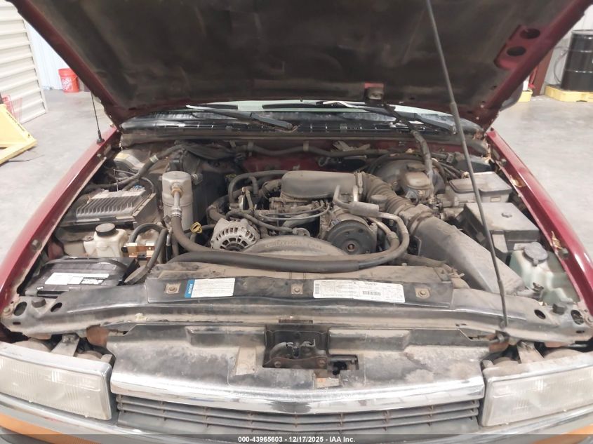 1998 Chevrolet Blazer Ls VIN: 1GNDT13W4W2189920 Lot: 43965603