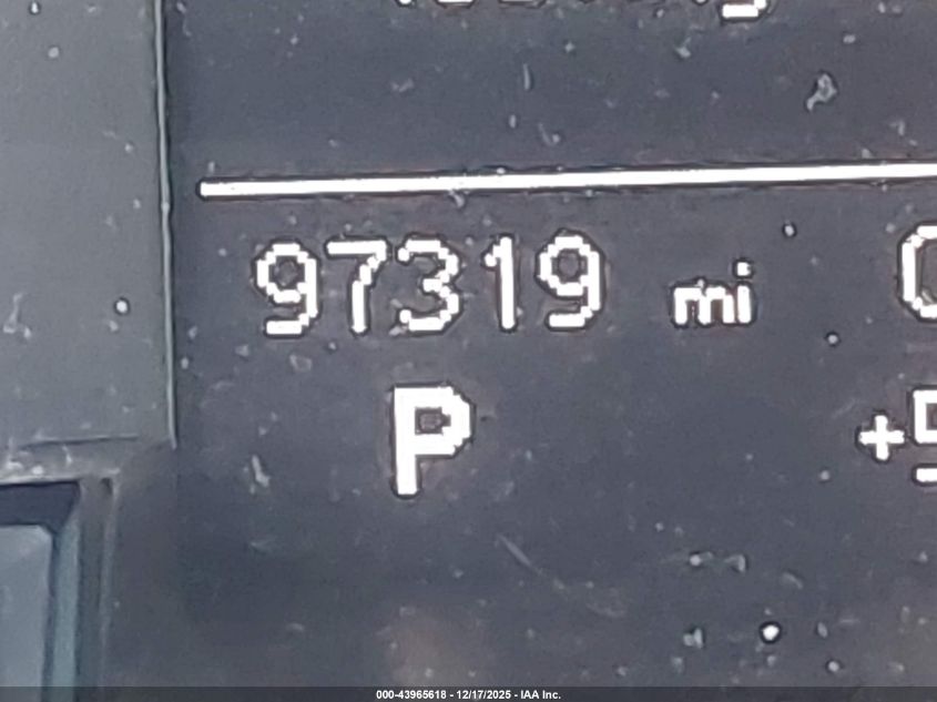 2016 Audi A4 2.0T Premium VIN: WAUBFAFL8GN008985 Lot: 43965618