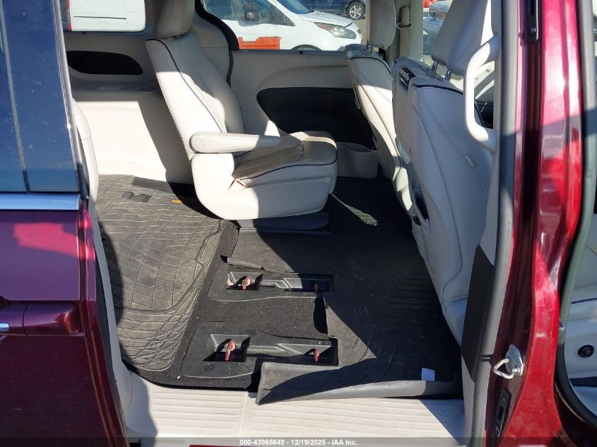 2018 Chrysler Pacifica Hybrid Limited VIN: 2C4RC1N78JR131095 Lot: 43965649