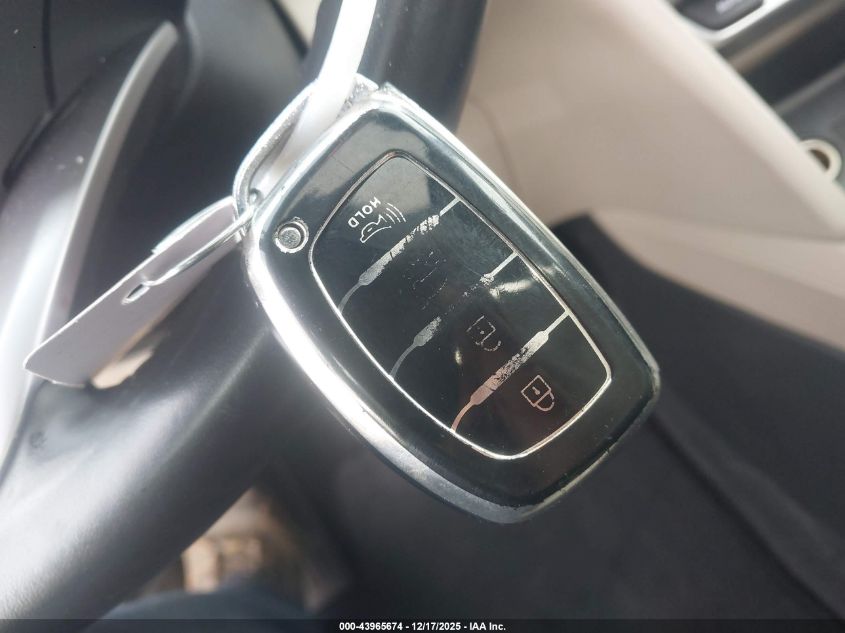 2020 Hyundai Elantra Value Edition VIN: 5NPD84LFXLH553117 Lot: 43965674