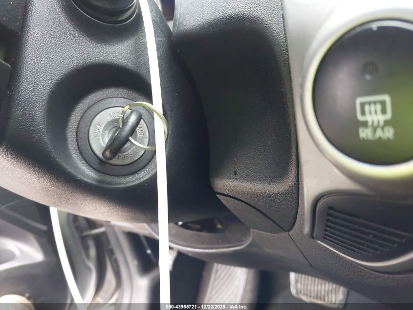 2010 Hyundai Tucson Gls VIN: KM8JU3AC1AU095628 Lot: 43965721