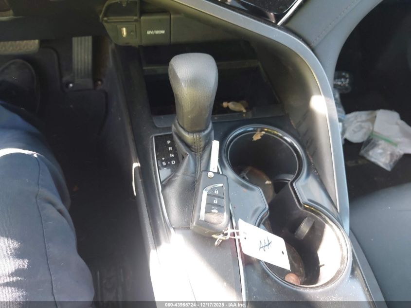 2018 Toyota Camry Le VIN: 4T1B11HKXJU511044 Lot: 43965724