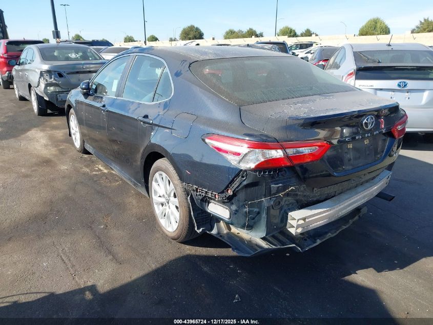 2018 Toyota Camry Le VIN: 4T1B11HKXJU511044 Lot: 43965724