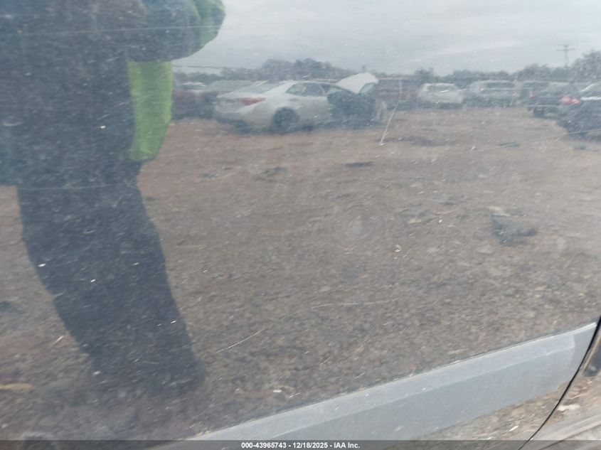 2007 Chevrolet Tahoe Ltz VIN: 1GNFK13057J352668 Lot: 43965743