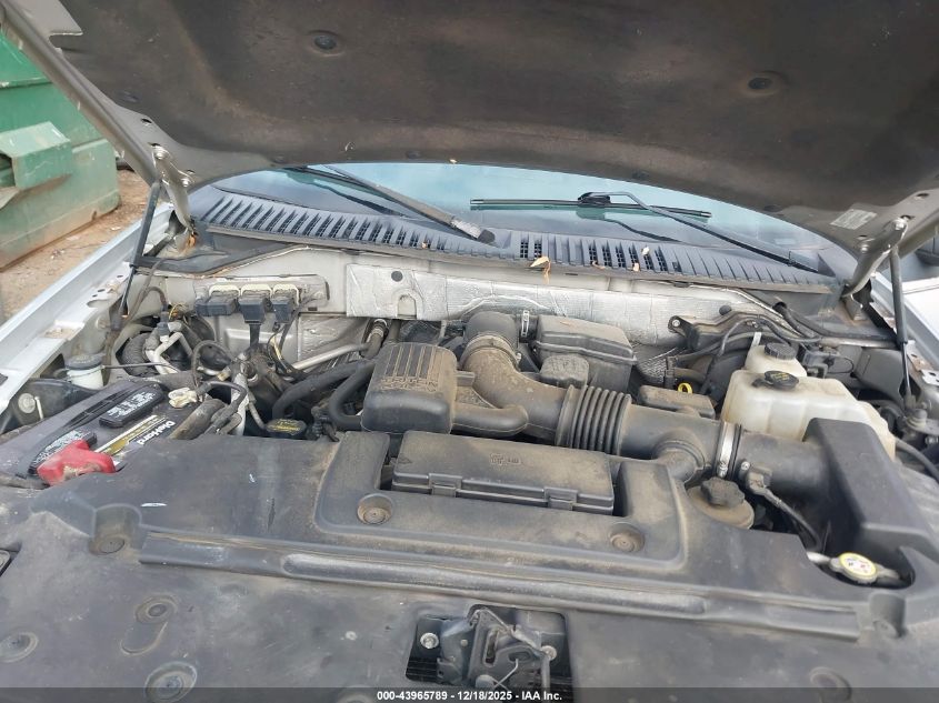 2011 Ford Expedition Xlt VIN: 1FMJU1J53BEF47077 Lot: 43965789