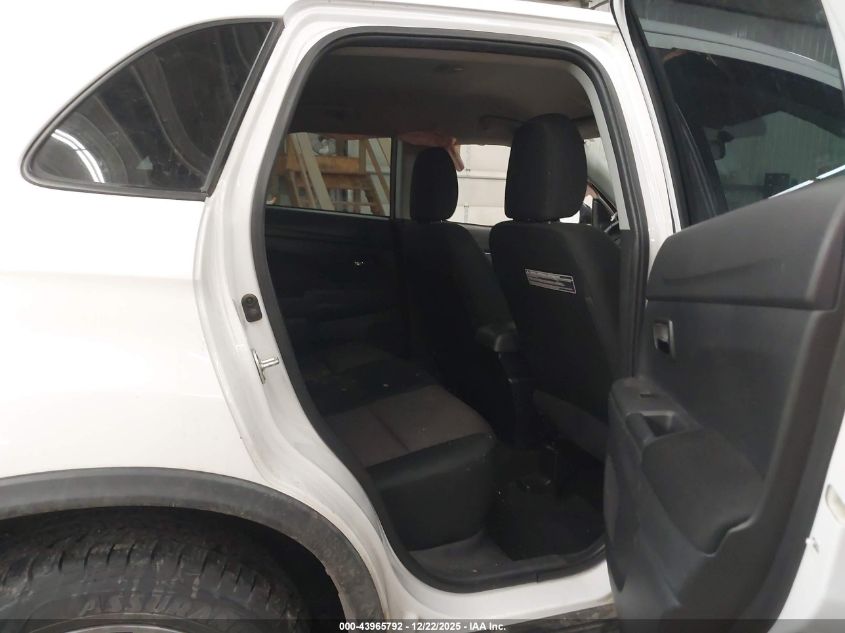 2017 Mitsubishi Outlander Sport 2.0 Le VIN: JA4AR3AU8HZ070389 Lot: 43965792