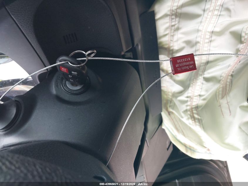 2018 Toyota Corolla Le VIN: 5YFBURHE4JP777273 Lot: 43965821