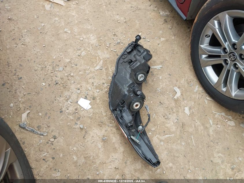 2022 Toyota Sienna Platinum VIN: 5TDESKFC1NS044218 Lot: 43965838