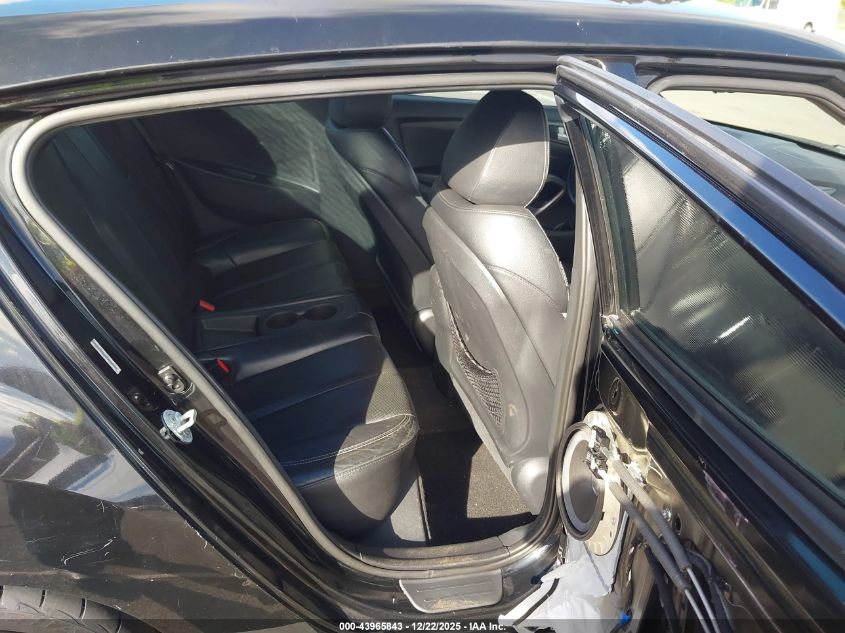 2014 Hyundai Veloster Turbo W/Black VIN: KMHTC6AEXEU200073 Lot: 43965843