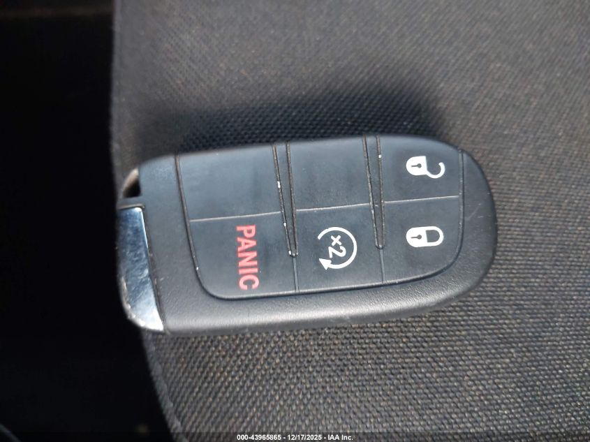 2016 Jeep Renegade Latitude VIN: ZACCJABT0GPC95144 Lot: 43965865