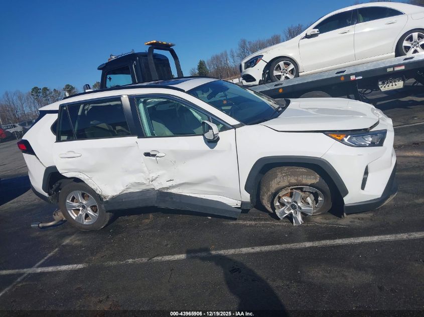 2021 Toyota Rav4 Xle VIN: 2T3W1RFV0MW172108 Lot: 43965906