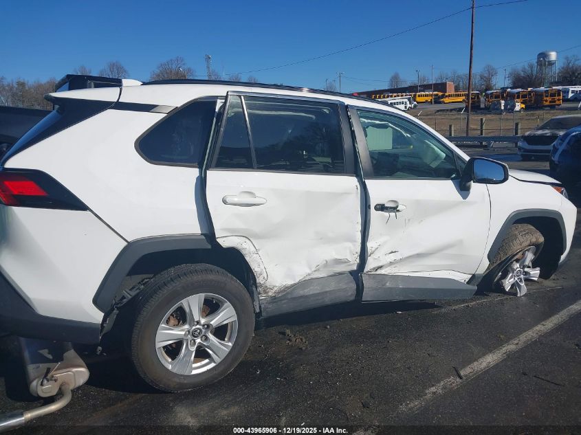 2021 Toyota Rav4 Xle VIN: 2T3W1RFV0MW172108 Lot: 43965906