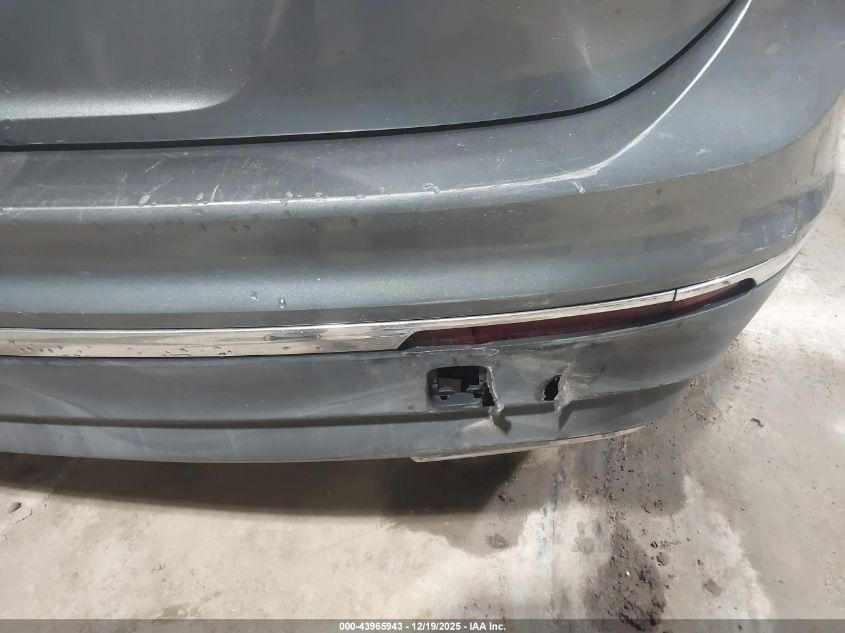 2018 Volkswagen Tiguan 2.0T Se/2.0T Sel VIN: 3VV2B7AX6JM031602 Lot: 43965943