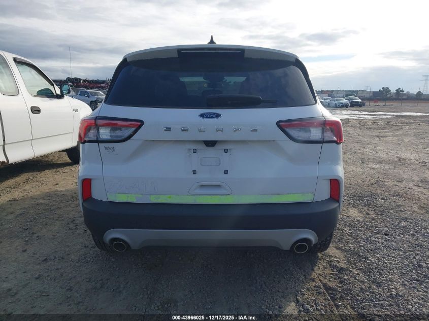 2022 Ford Escape S VIN: 1FMCU0F63NUB32663 Lot: 43966025