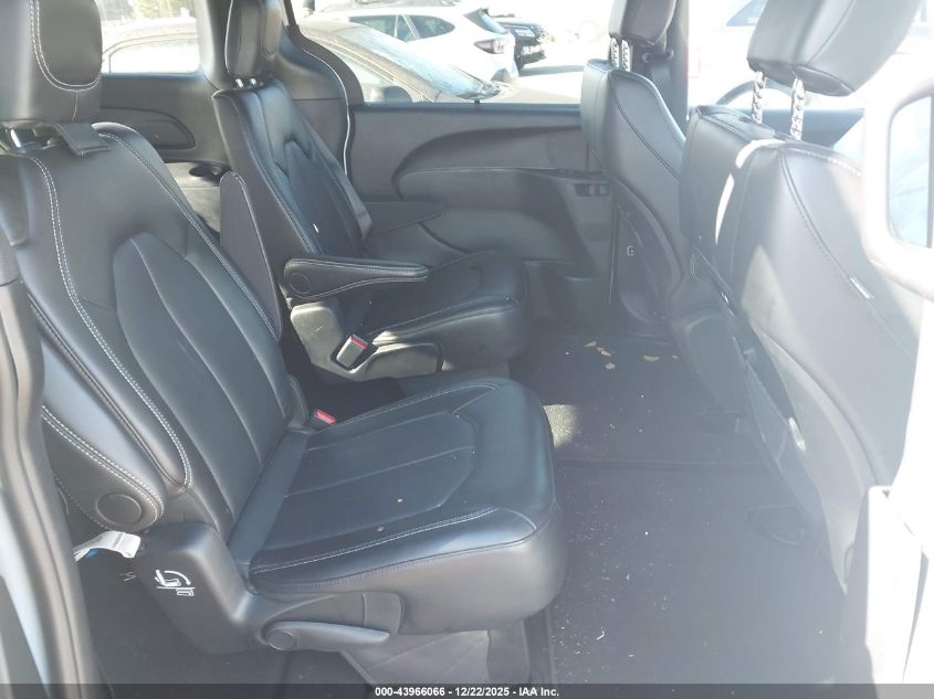 2025 Chrysler Pacifica Select VIN: 2C4RC1BG9SR555469 Lot: 43966066