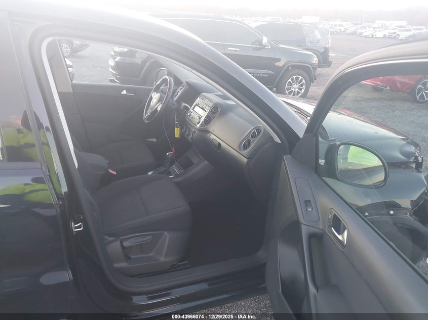 2014 Volkswagen Tiguan S