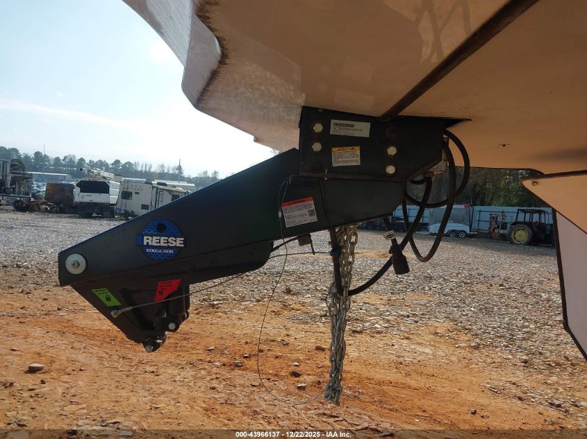 2022 Coachmen Brookstone VIN: 5ZT3BK5B0NA328192 Lot: 43966137