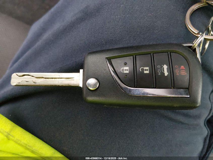 2022 Toyota Corolla Se VIN: 5YFS4MCE8NP135350 Lot: 43966314