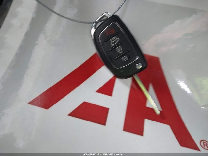 2016 Hyundai Santa Fe Sport 2.4L VIN: 5XYZU3LB4GG341805 Lot: 43966337